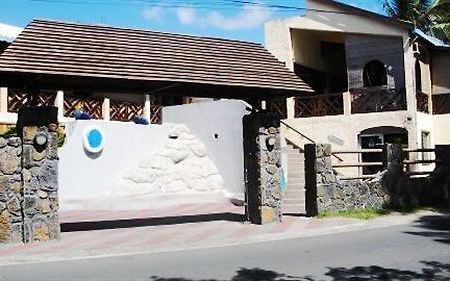 Le Grand Bleu Hotel Trou aux Biches Esterno foto